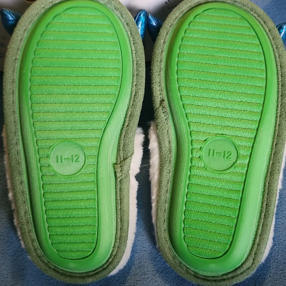 NIB Kids Dino Slippers with Blue Claws